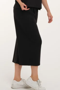 Zavanna Elliana capri Sort Online