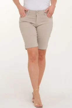 Zavanna Paula shorts Sand Clearance