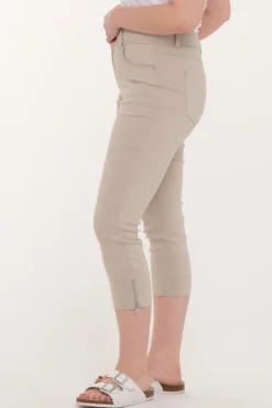 Zavanna Siri bengalin capri Sand Online