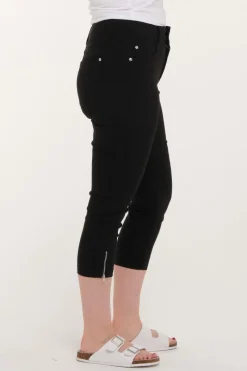 Zavanna Siri bengalin capri Sort Sale